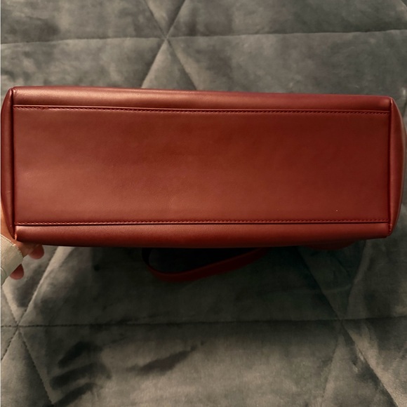 Authentic Cartier Vintage Bordeaux Leather Shoulder Bag - Picture 8 of 10